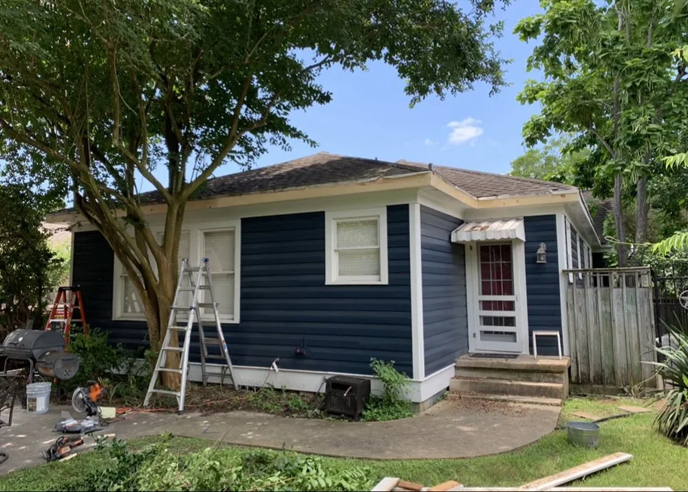 Professional garden landscaping in Cuero, TX by MSS Services