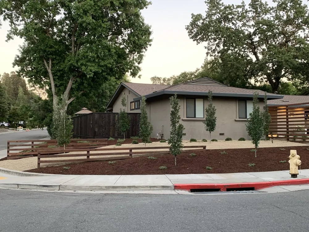 Custom lawn care service in Brentwood, CA - Mt Diablo Gardening