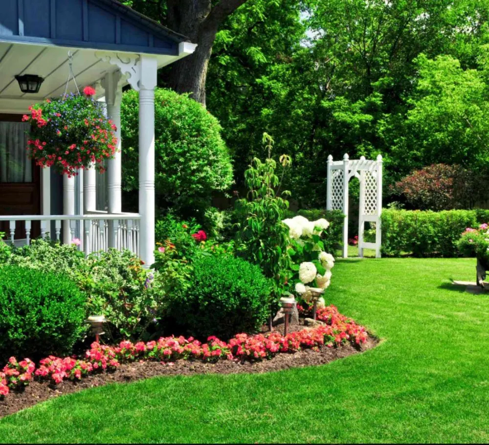 Top-rated lawn mowing service in Overland Park, KS by MT Landscapes