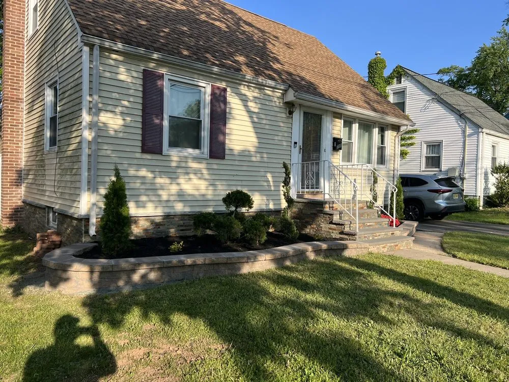 Top-rated residential landscaping in Roselle, NJ by M&T Landscaping