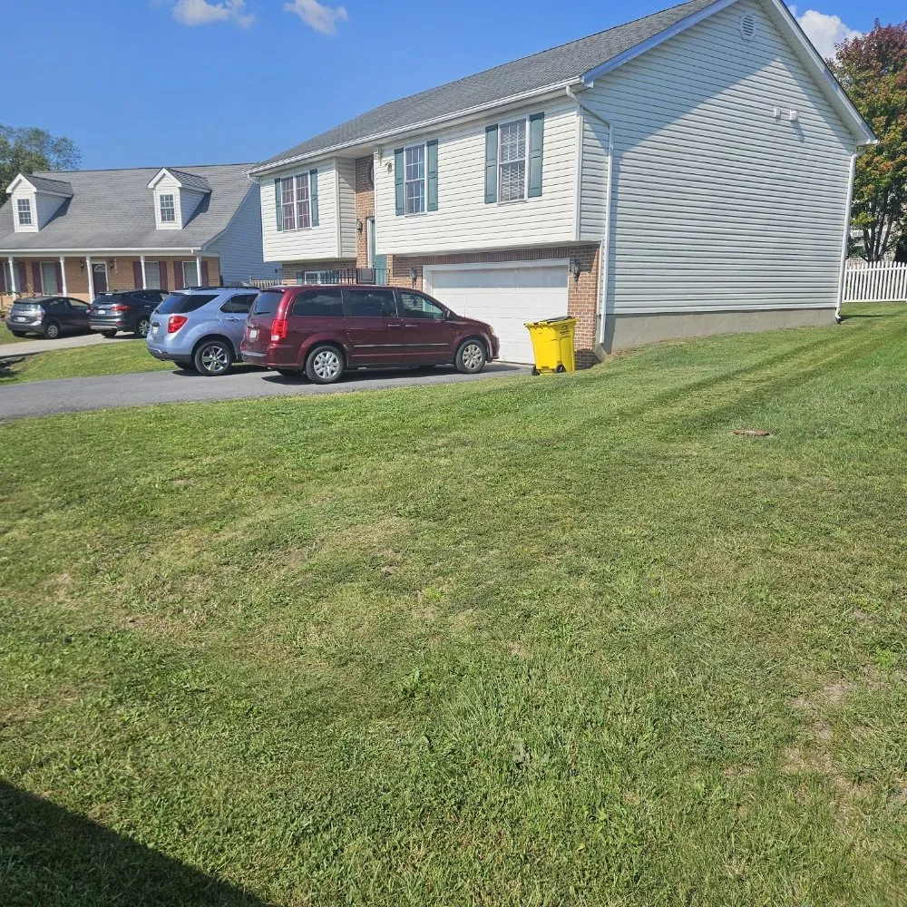 Custom lawn mowing service experts serving Martinsburg, WV - M&T Lawncare