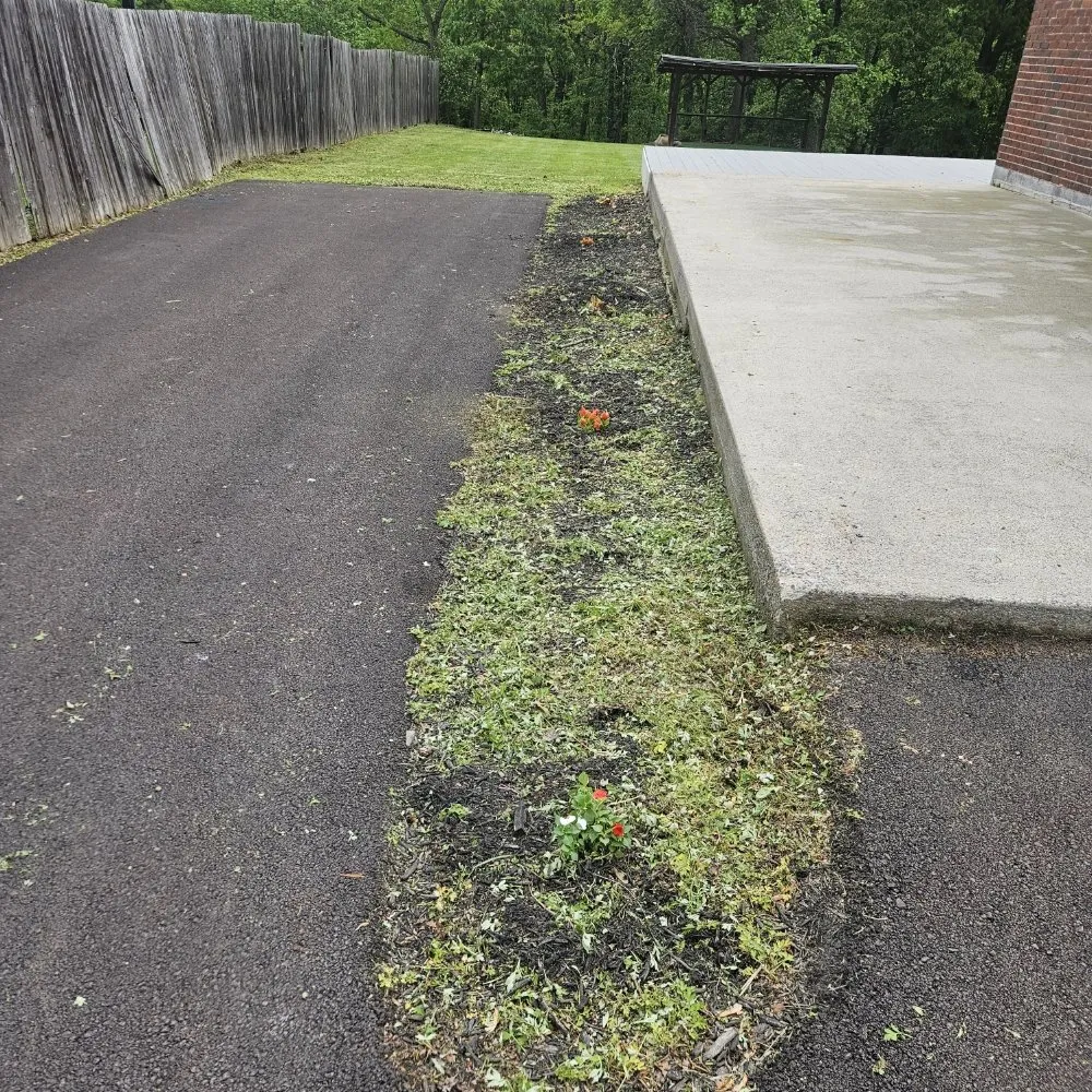 Professional garden landscaping in Martinsburg, WV - M&T Lawncare