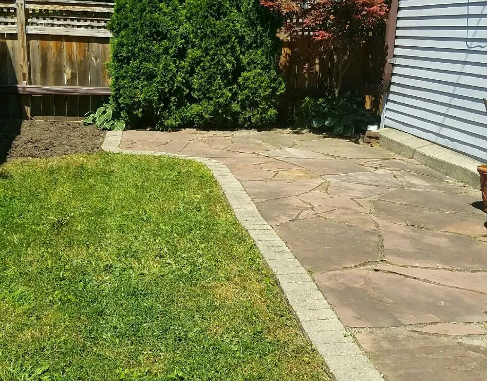 Reliable yard cleanup service for homes in Chicago, IL by MT Lawncare Services