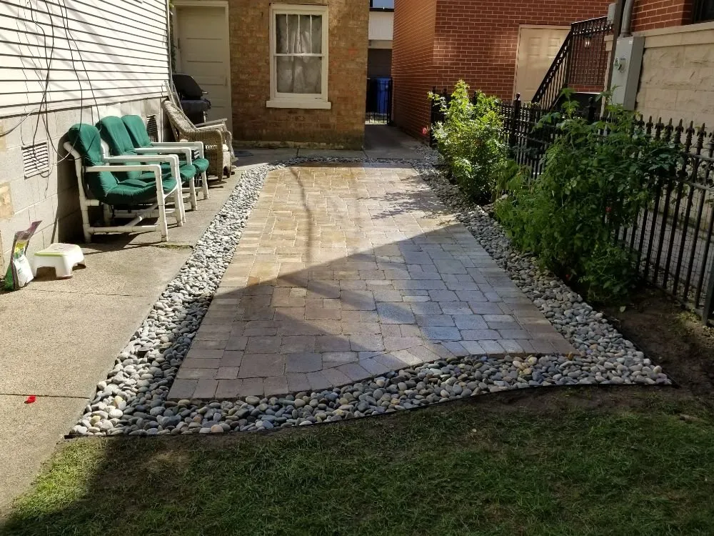 Top-rated garden landscaping experts serving Chicago, IL - MT Lawncare Services