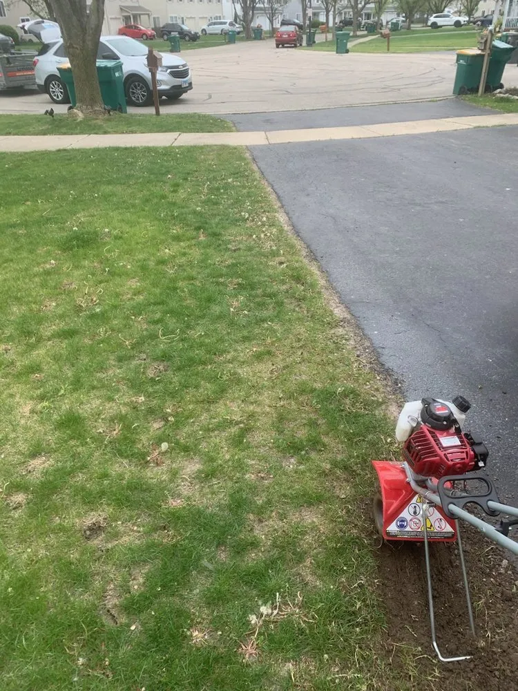 Affordable yard cleanup service experts serving Lake in the Hills, IL - MT Lots & Lawns