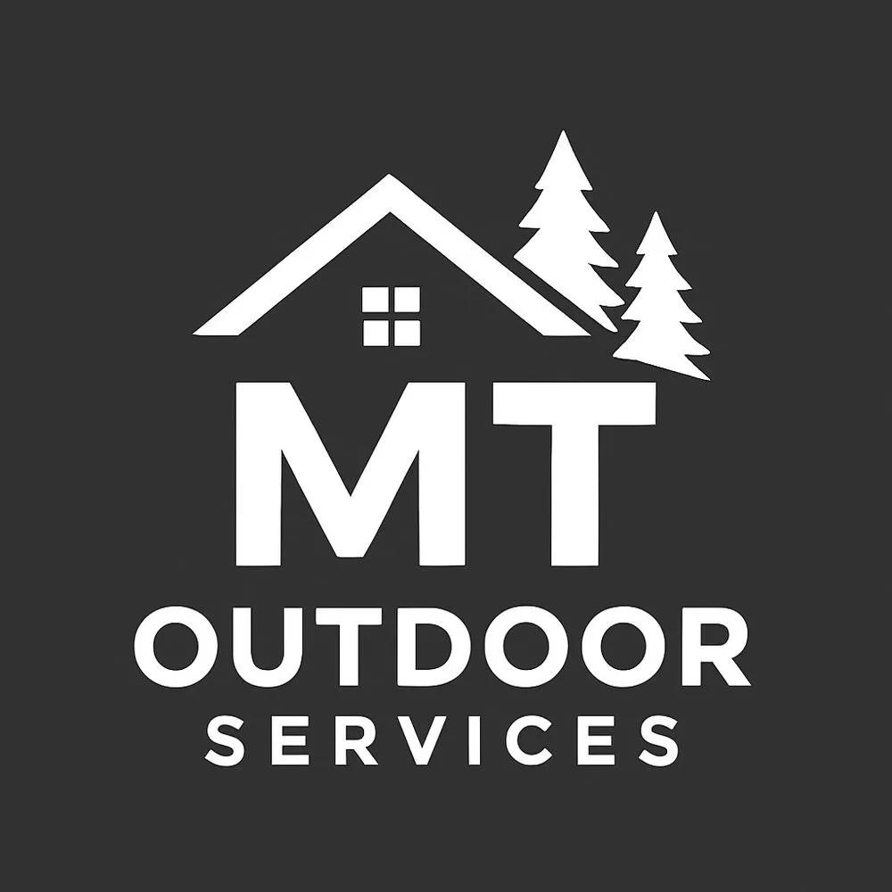 Custom outdoor landscaping in Hebron, KY by MT Outdoor Services