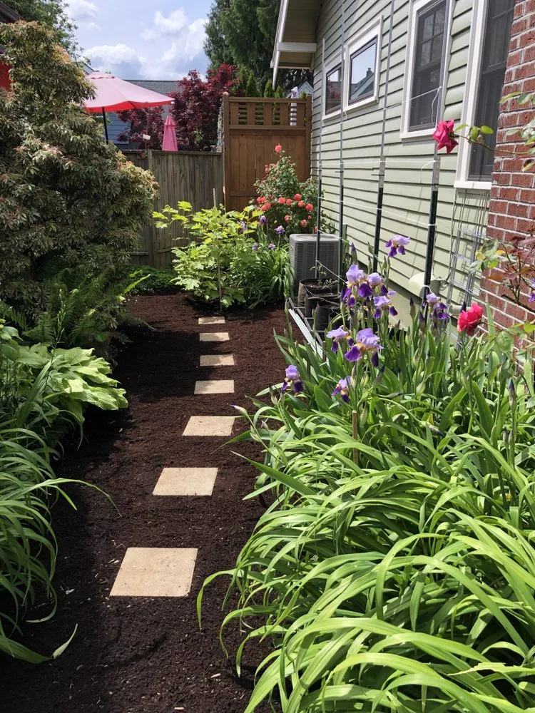 Professional garden landscaping experts serving Portland, OR - Mt Scott Fuel