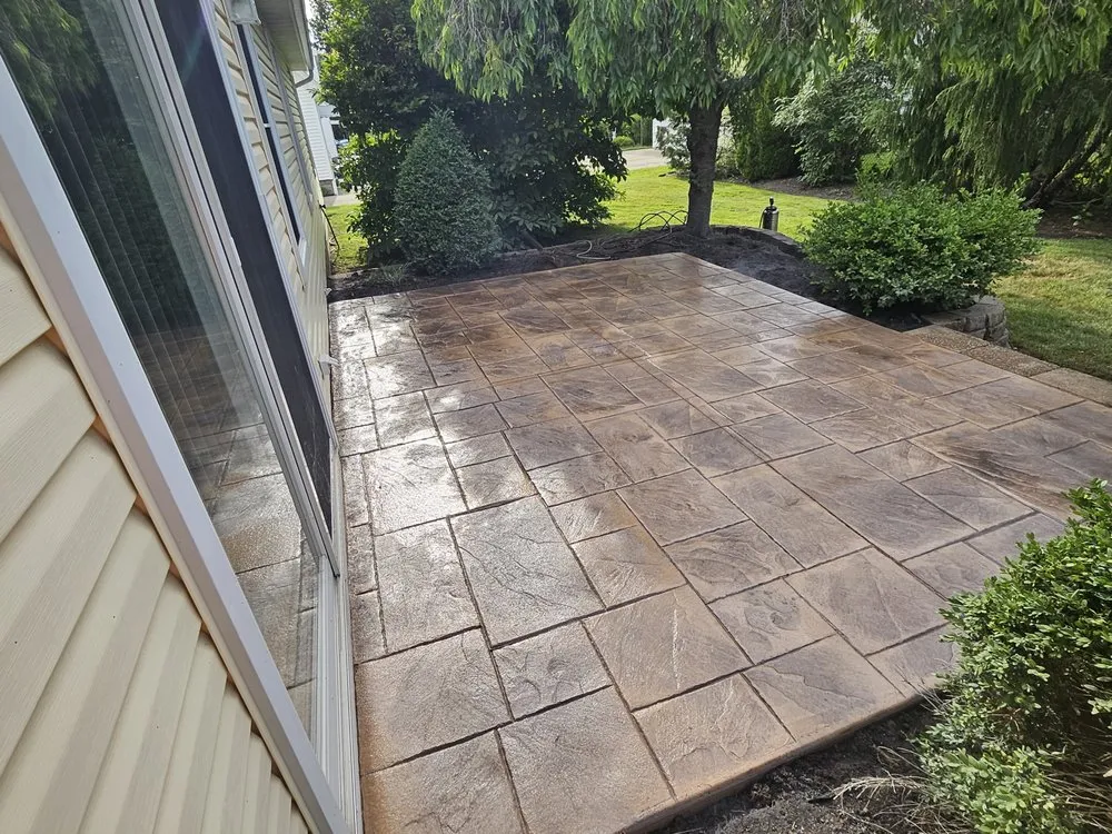 Reliable landscape design for beautiful yards in Painesville, OH by Mts Concrete And Landscaping