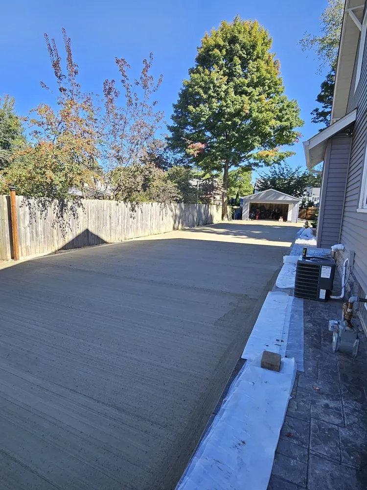 Reliable landscape design in Painesville, OH by Mts Concrete And Landscaping