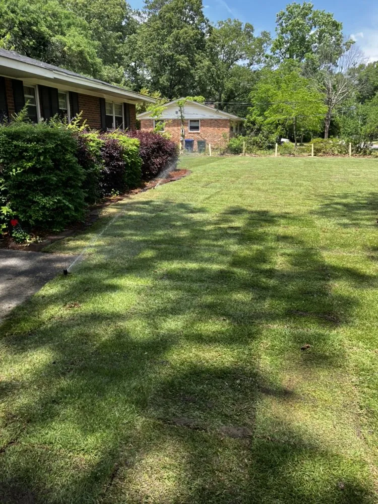 Expert garden landscaping for beautiful yards in Windsor, SC by M&T’s Sprinkler