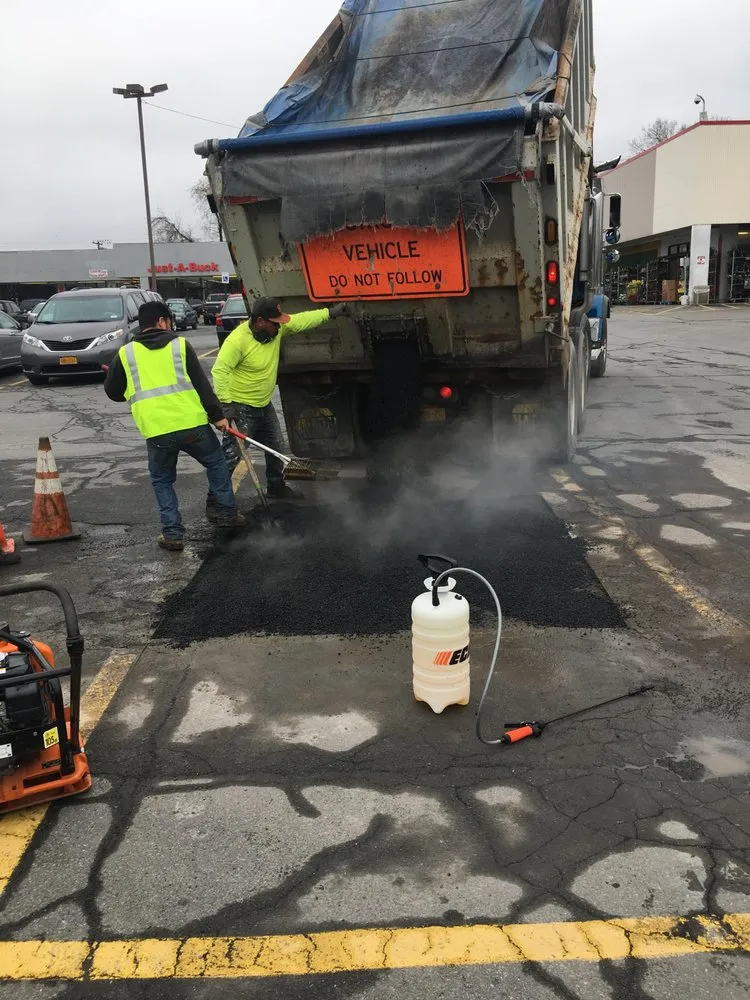 Expert garden landscaping in Highland Mills, NY - MTTJ Property Maintenance