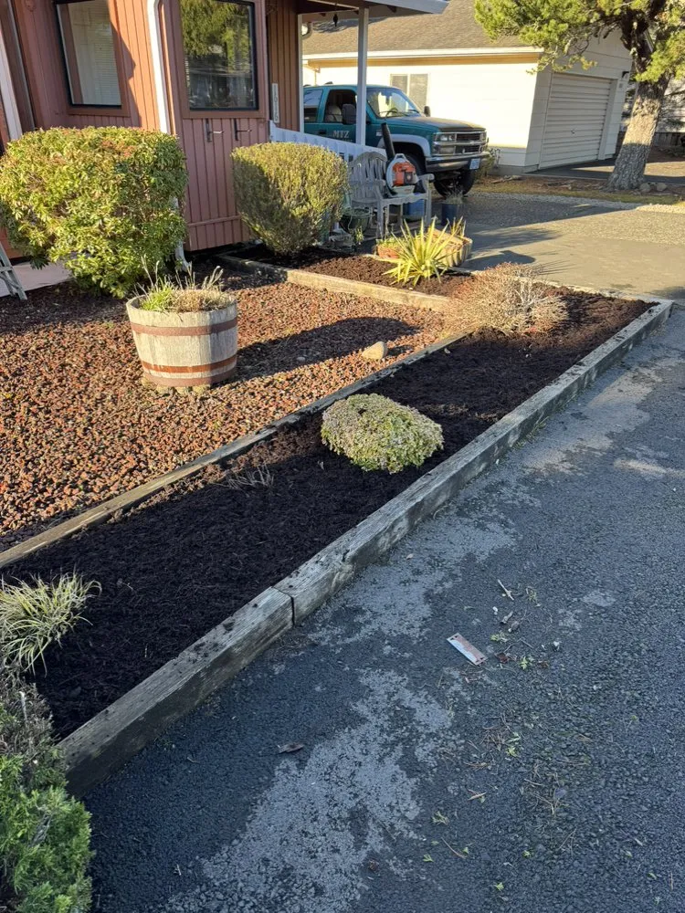 Professional landscape design in Warrenton, OR by MTZ Landscape Maintenance