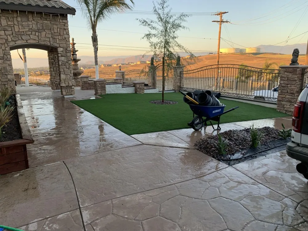 Local garden landscaping in Eastvale, CA by MTZ Landscaping