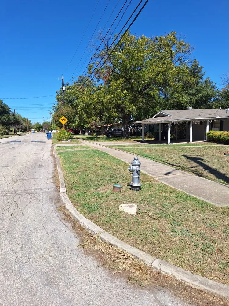 Local landscaping services experts serving San Antonio, TX - MTZ Lawn Care