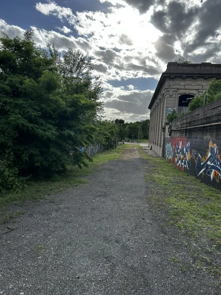 Expert outdoor landscaping for beautiful yards in Gary, IN by Mud Brothers Edging