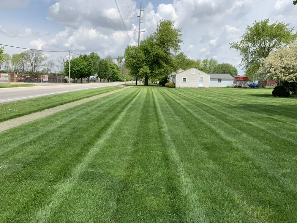 Expert lawn care service near you in Gibsonburg, OH by Mud Creek Lawn Care