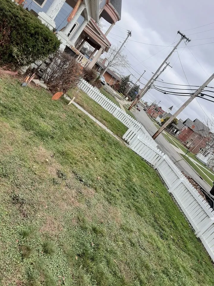 Custom landscape design in Gibsonburg, OH - Mud Creek Lawn Care