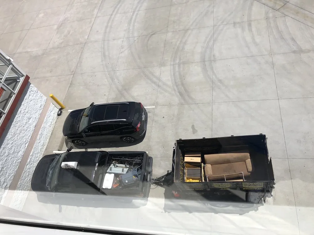 Top-rated residential landscaping in South San Francisco, CA - Mud Dog Junk Removal