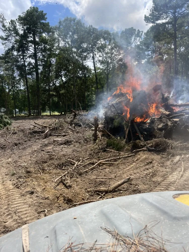 Trusted garden landscaping in Saint Stephen, SC by Muddy Bay Clearing Company