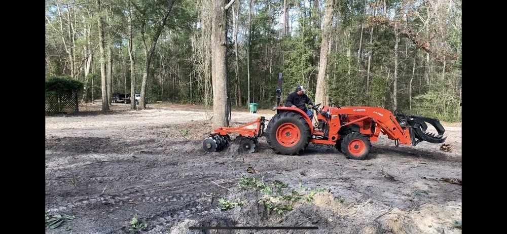 Custom landscape design experts serving Tallahassee, FL - Muddy Feet Services