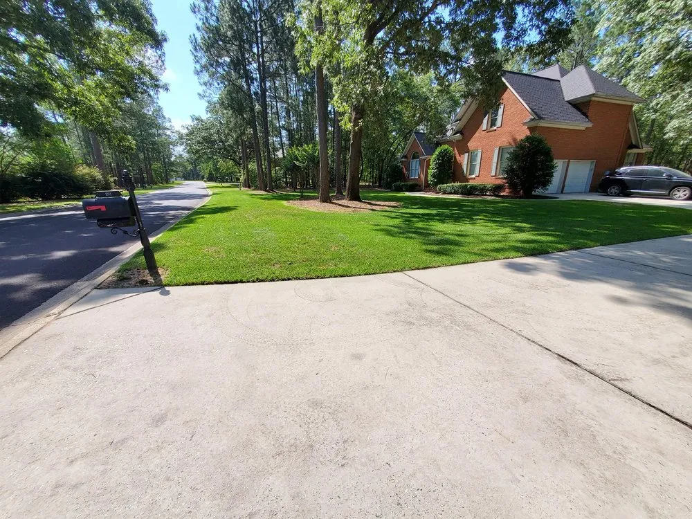 Local residential landscaping experts serving Blythewood, SC - Muddy Paws Landscaping and Land Management