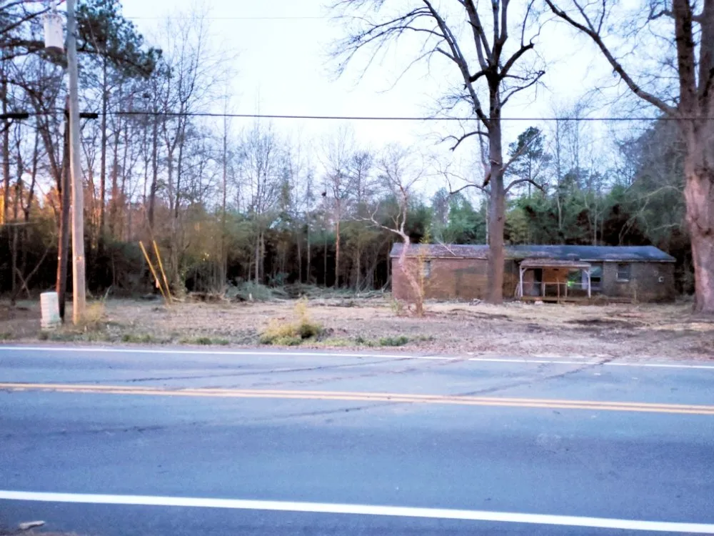 Affordable lawn mowing service in Blythewood, SC - Muddy Paws Landscaping and Land Management