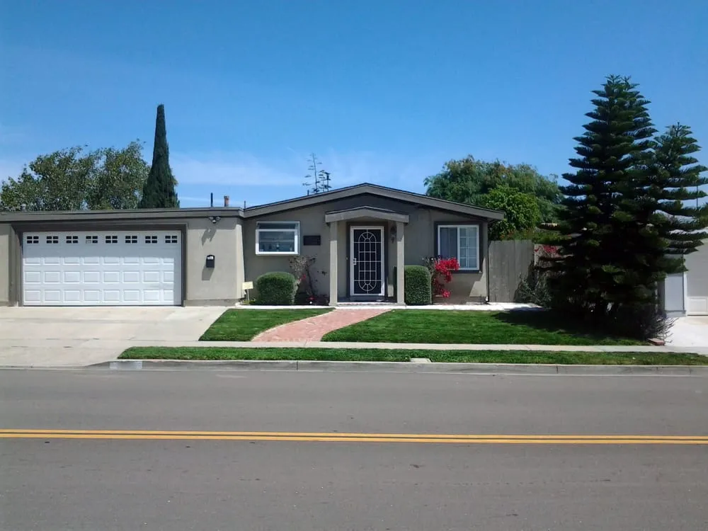 Reliable yard cleanup service in Lakeside, CA - Mueller Landscape