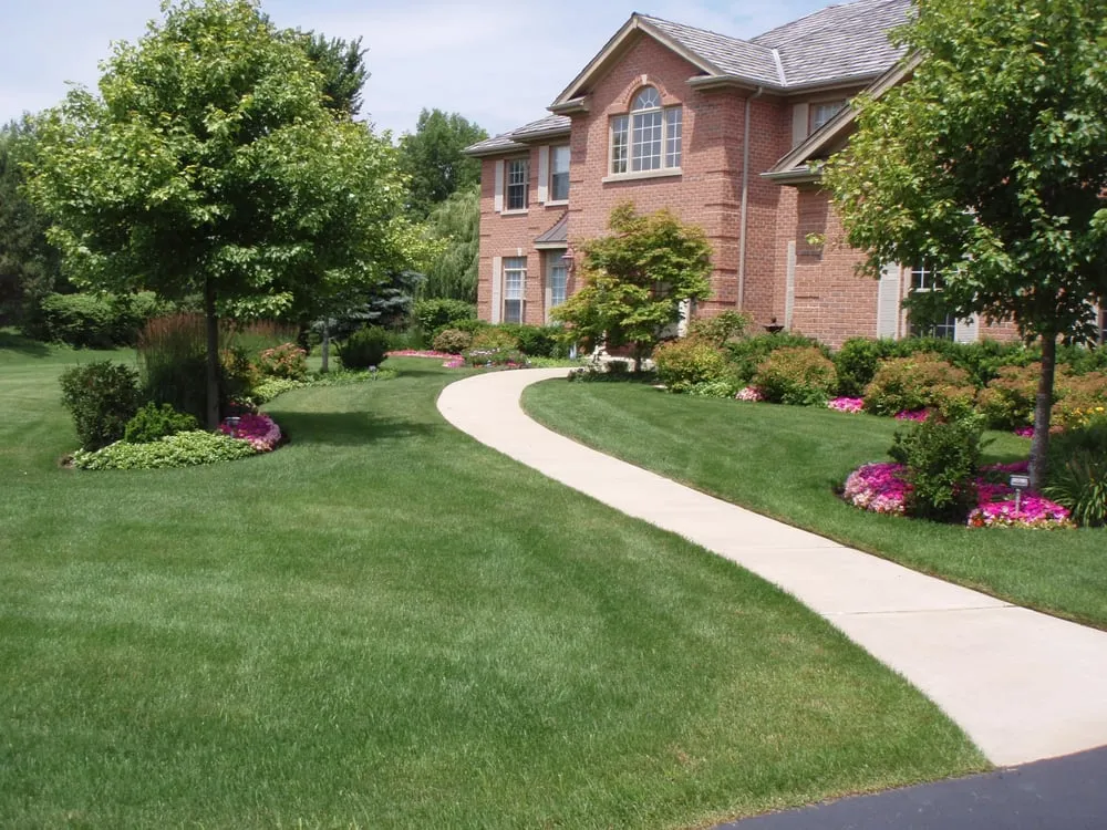 Trusted landscape installation in North Chicago, IL - Mueller Landscape