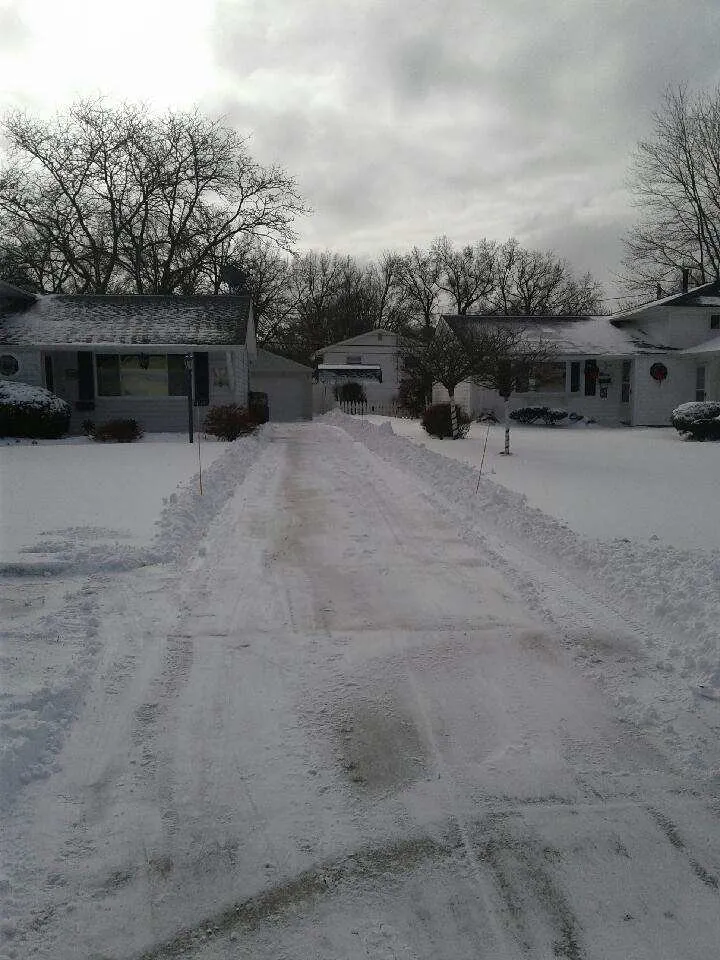 Top-rated outdoor landscaping with custom design in Avon, OH by Mueller Lawncare