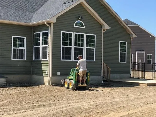 Top-rated lawn care service in Avon, OH - Mueller Lawncare