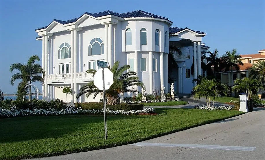 Affordable residential landscaping in Wesley Chapel, FL - Mueller Professional Lawn Services