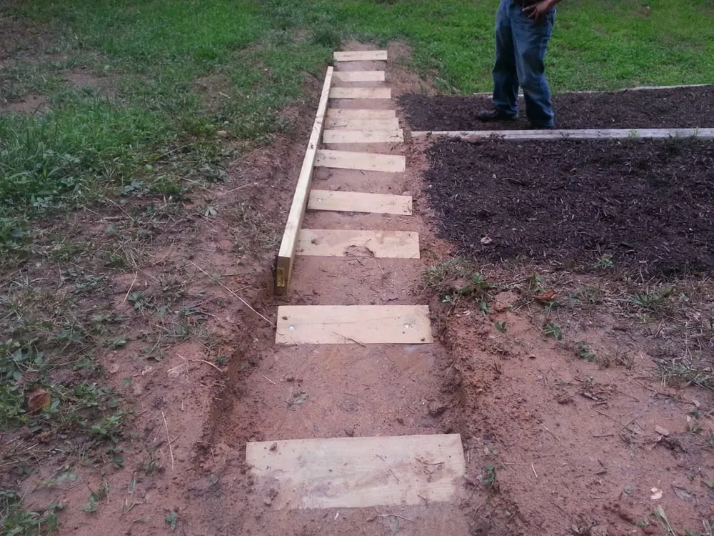 Professional garden landscaping in Vienna, VA by Mulberry Landscaping