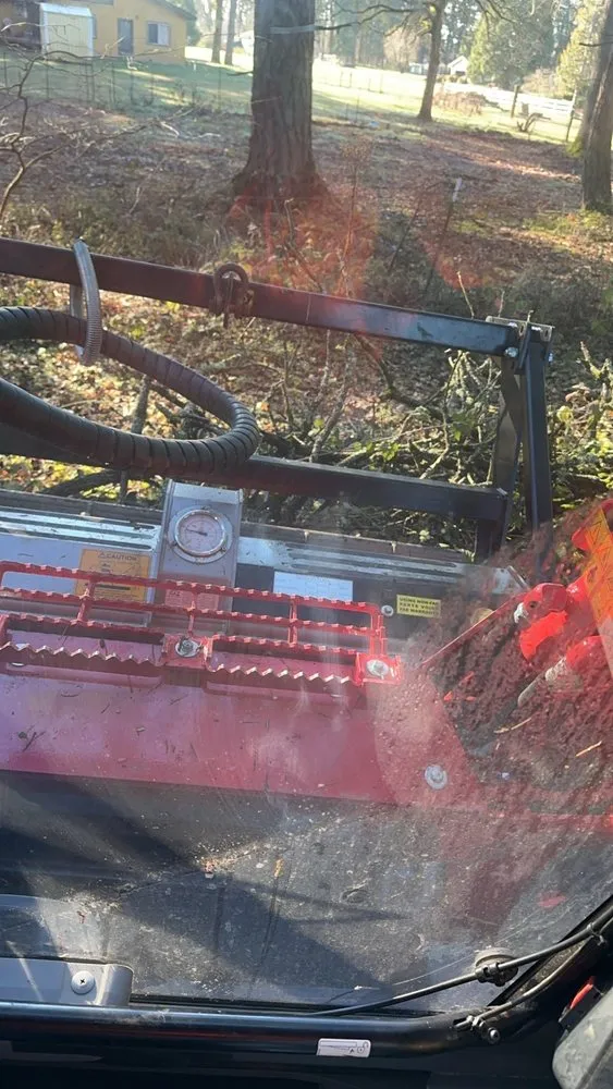 Local yard maintenance experts serving Brooks, OR - Mulch & Mangle Land Management