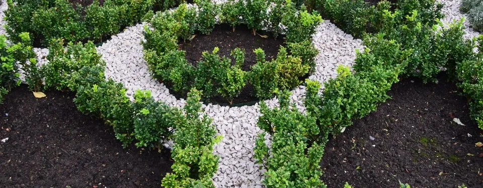 Affordable residential landscaping experts serving Malvern, PA - Mulch & More