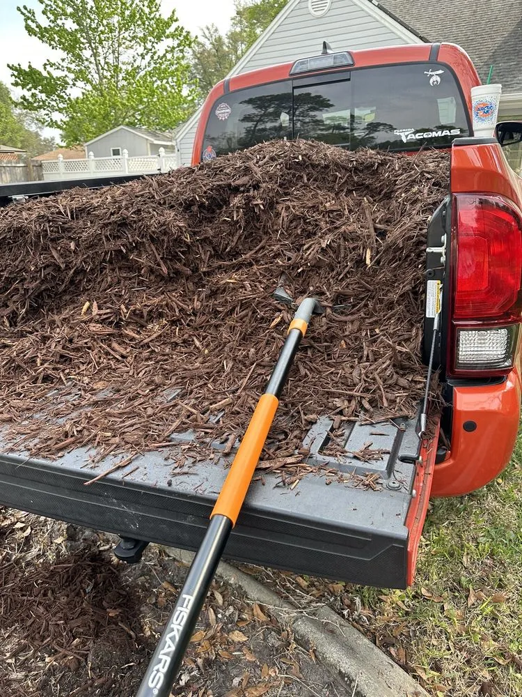 Top-rated landscape design in Ponte Vedra Beach, FL by Mulch & More