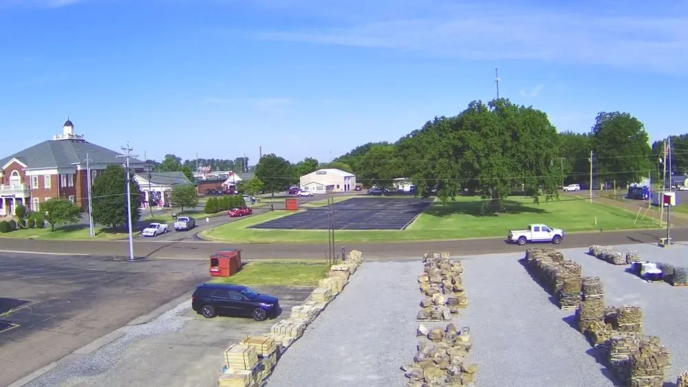 Affordable lawn care service experts serving Union City, TN - Mulch & More