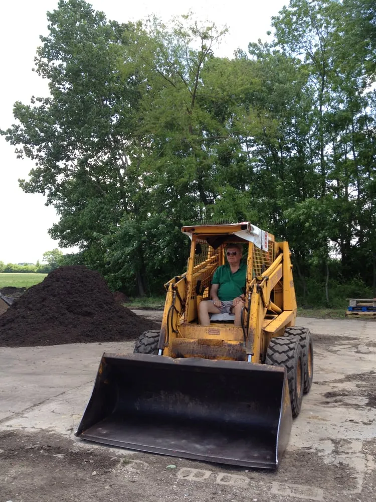 Expert landscaping services in Terre Haute, IN by Mulch America
