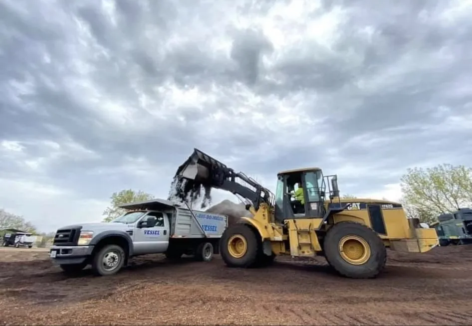 Custom landscape design with custom design in Elburn, IL by Mulch at Vessel