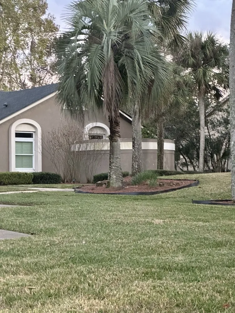 Reliable lawn mowing service with custom design across Longwood, FL - Mulch For You