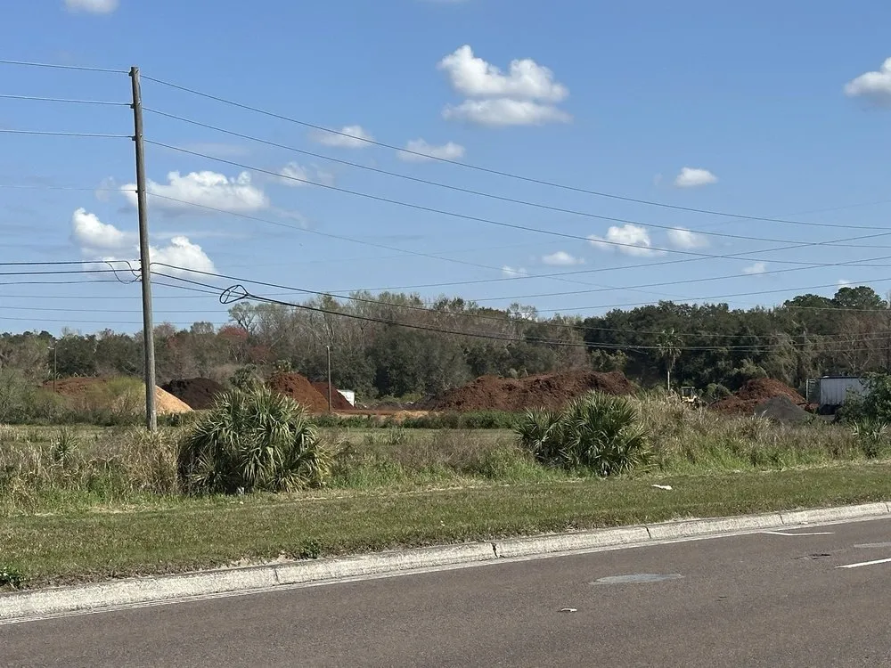 Top-rated landscaping services in Oviedo, FL by Mulch For You