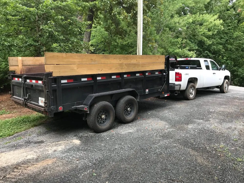 Top-rated garden landscaping with custom design in Cartersville, GA by Mulch Gravel TopSoil Delivery