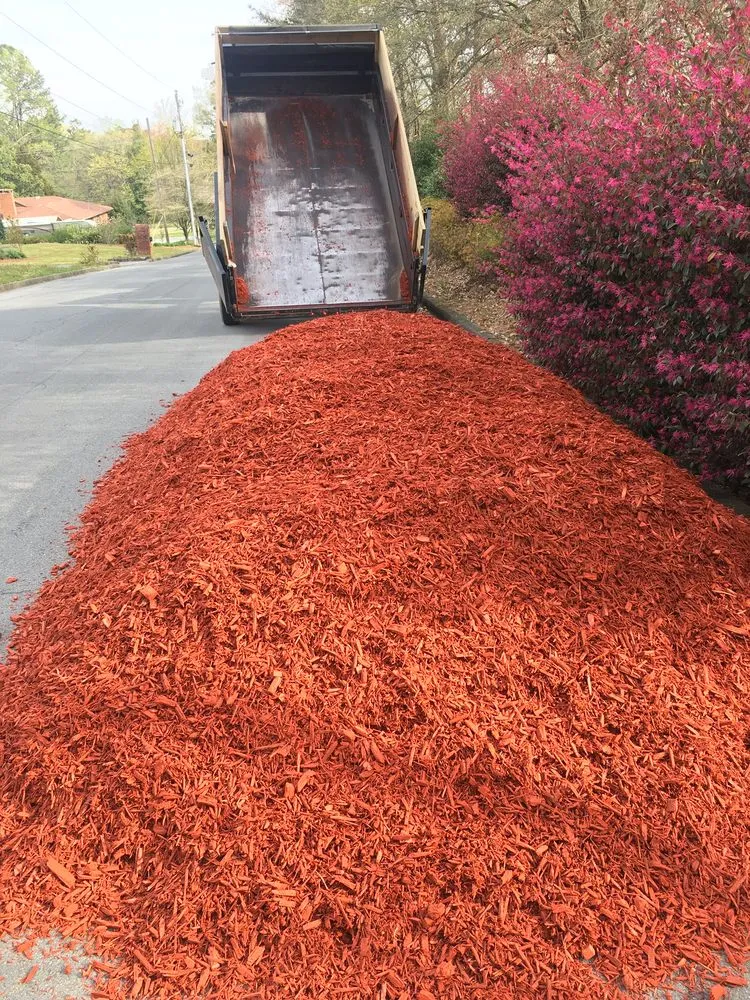 Trusted yard cleanup service for outdoor upgrades across Cartersville, GA - Mulch Gravel TopSoil Delivery