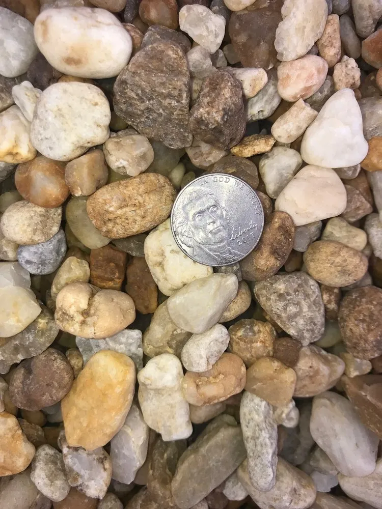 Custom garden landscaping for year-round maintenance in Cartersville, GA by Mulch Gravel TopSoil Delivery