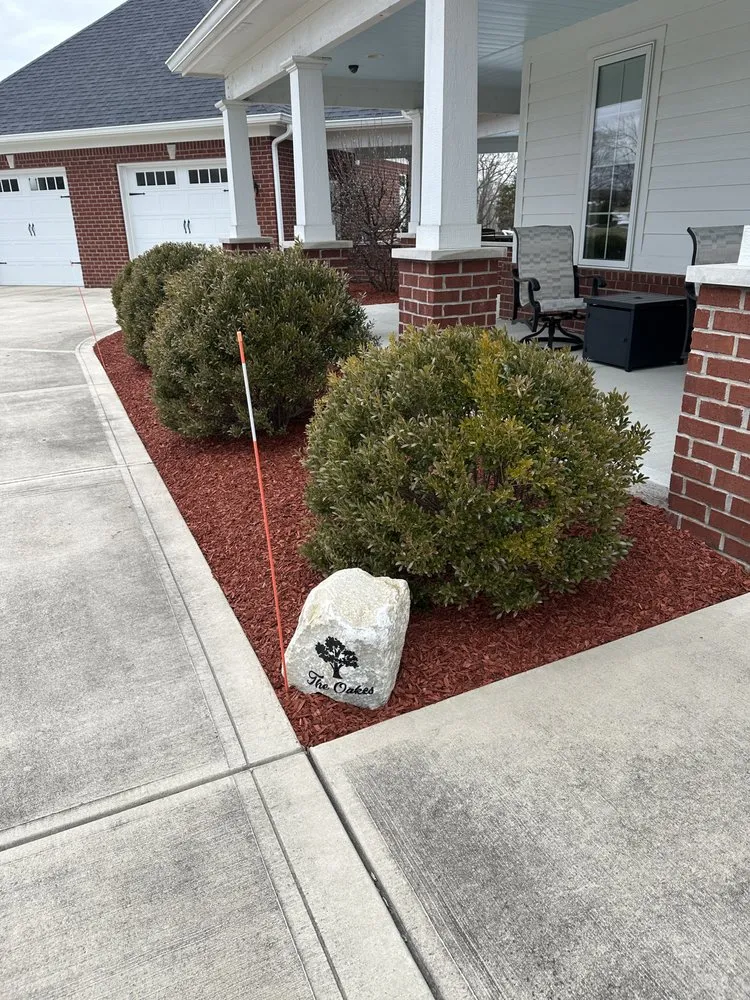 Top-rated garden landscaping for homes in Greenwood, IN by Mulch-Man landscaping