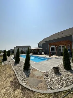 Mulch-Man landscaping Logo