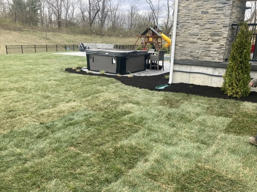 Custom yard maintenance in Hamilton, OH - Mulch Man Landscaping
