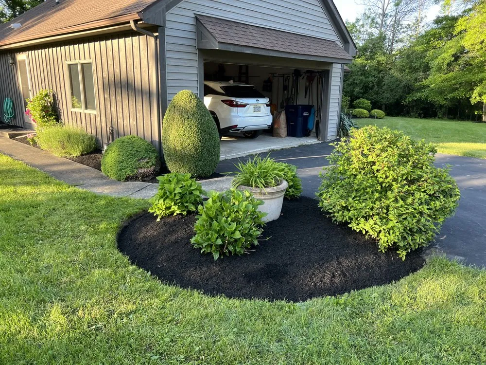 Expert lawn mowing service in Buffalo, NY - Mulch Masters