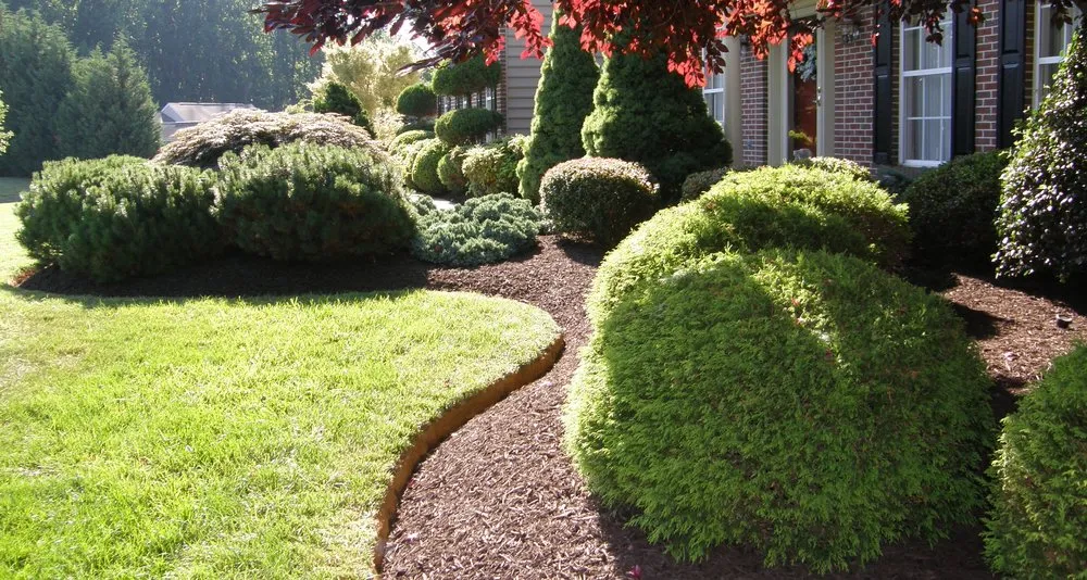 Expert outdoor landscaping for homes in Kingsville, MD by Mulch Masters