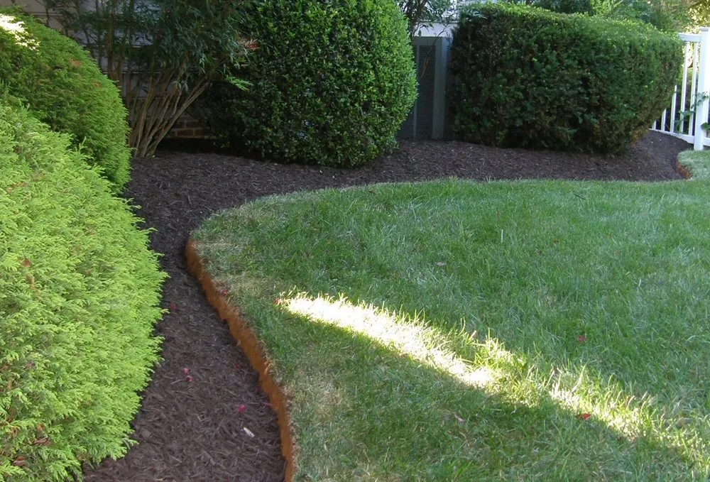Professional residential landscaping experts serving Kingsville, MD - Mulch Masters