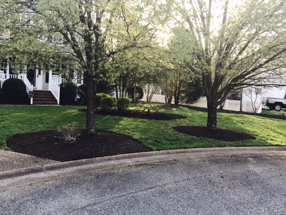 Professional residential landscaping for residential properties across Williamsburg, VA - Mulch 'n' More Professionals